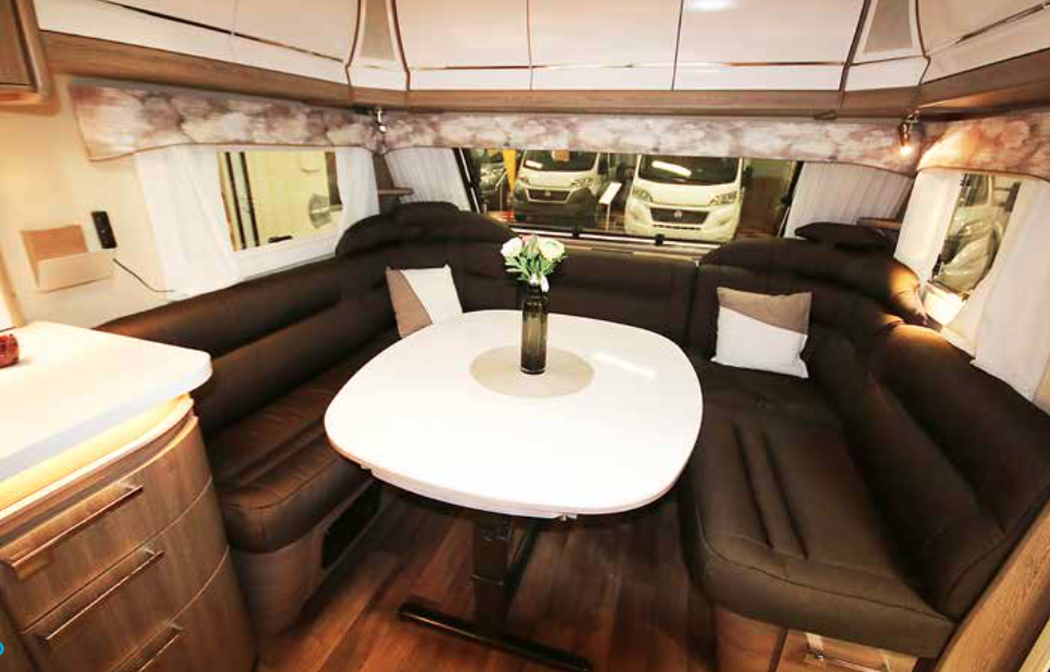 Kabe Royal 560 XL KS: Husvagn med lyx som standard