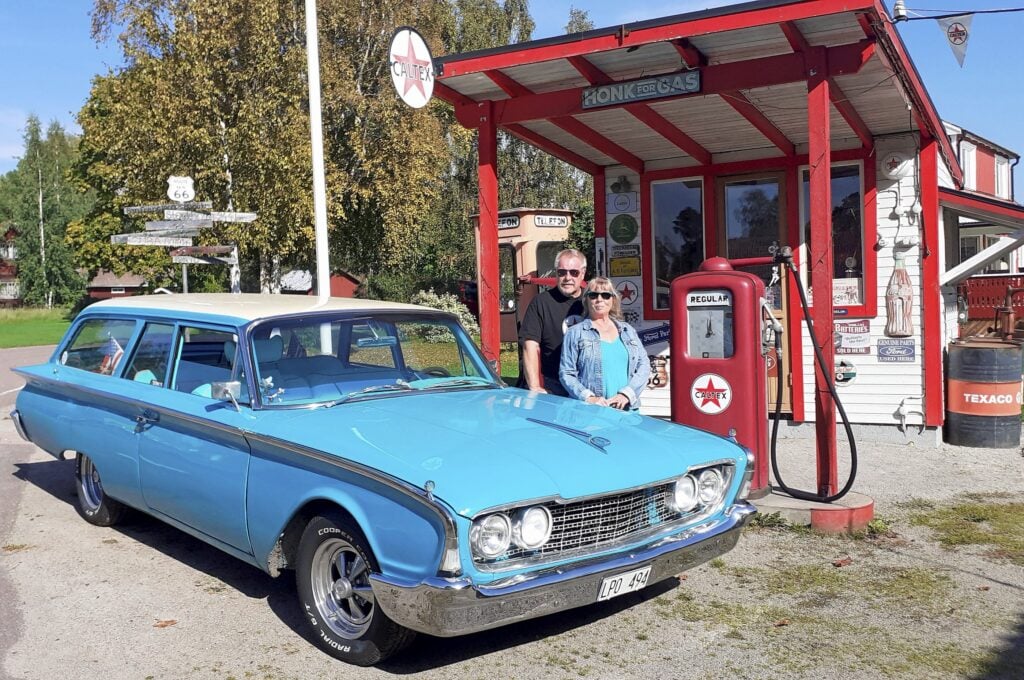 Ante och Wonne vid Caltexmacken i Stumsnäs