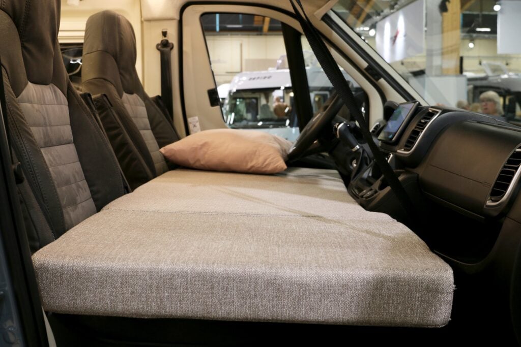 Hobby Prestige Van First Edition 640 ET, bädda i hytten