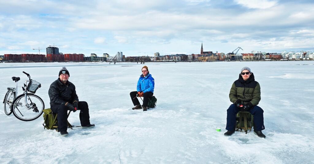 Isfiske i Luleå hamn