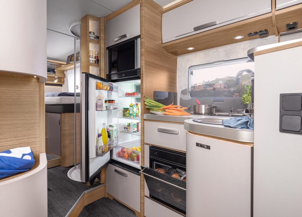 Knaus Live I 900 LEG, köksavdelningen