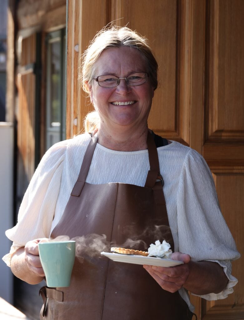 Monika Örnvall, Emma Grön Krog & Kafé