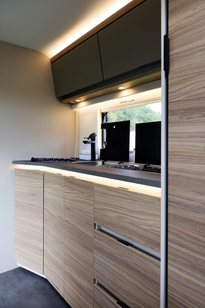 Dethleffs Nomad 520 ELT, köket