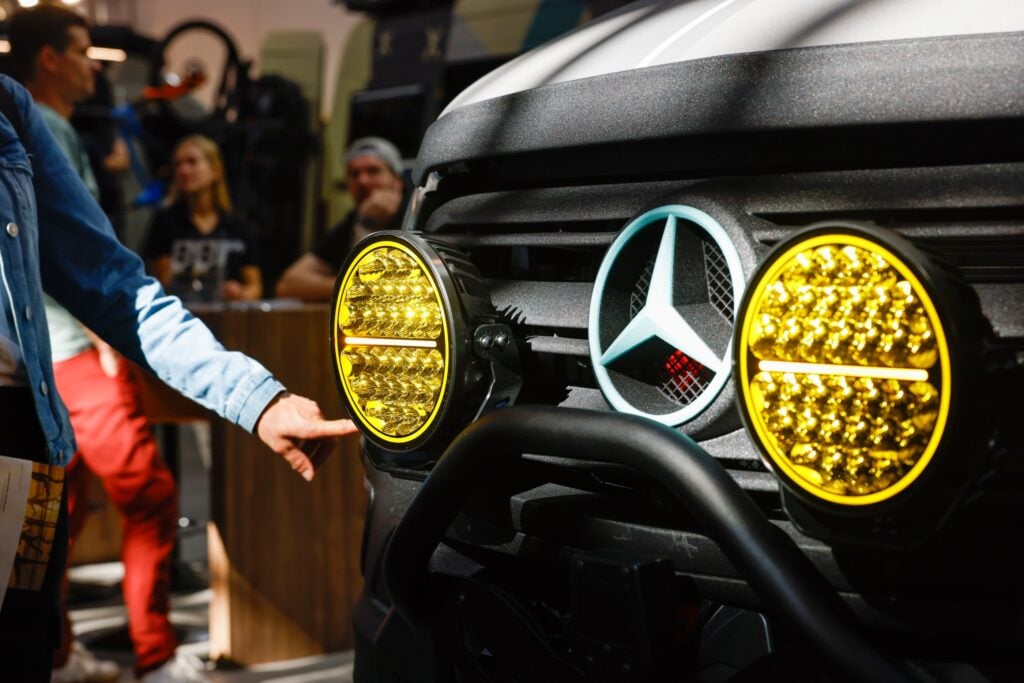 Mercedes med extraljus