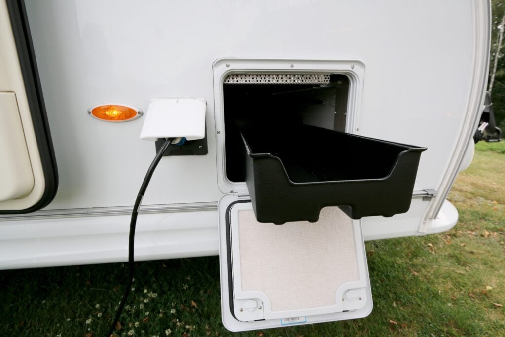 Kabe Estate 470 XL KS, skidutrymme