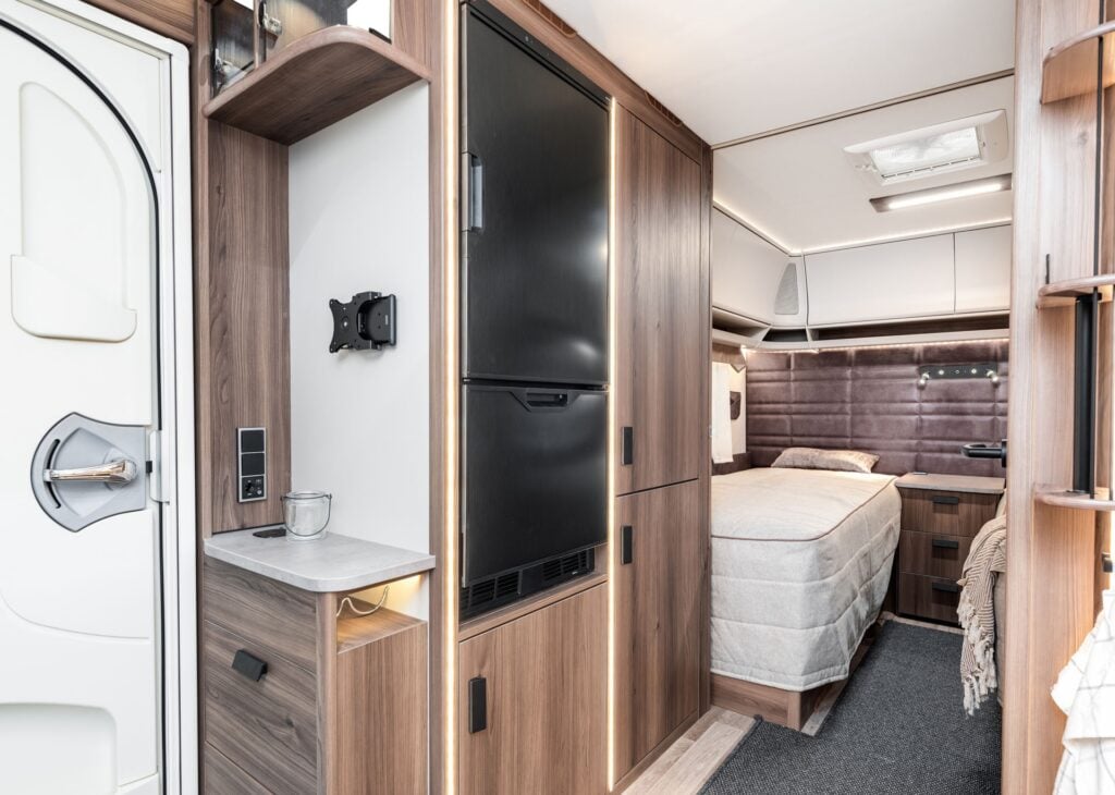 Kabe Royal 540 GLE, hallmöbel